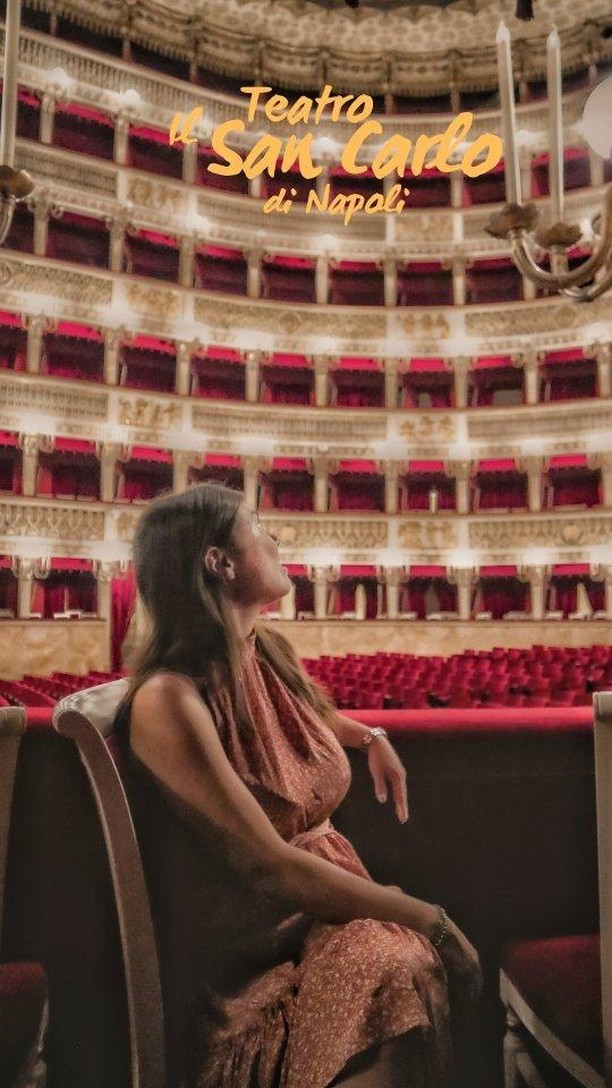 𝑰𝒍 𝒕𝒆𝒂𝒕𝒓𝒐 𝑺𝒂𝒏 𝑪𝒂𝒓𝒍𝒐 𝒅𝒊 𝑵𝒂𝒑𝒐𝒍𝒊 
Il Massimo napoletano, voluto dal sovrano Carlo di Borbone e a lui dedicato, costruito nel 1737 e rinnovato dopo l'incendio del 1816. Niente vi si avvicinava per bellezza, affermò il francese Stendhal.
Una delle tappe imperdibili nella visita alla città di Napoli, sia assistendo ad uno spettacolo in palinsesto, sia con una visita guidata, dove vi saranno rivelate tante curiosità ed aneddoti.
La visita guidata è davvero interessante, ma assistere ad uno spettacolo sarebbe il 🔝

@teatrosancarlo

📍 Teatro San Carlo - via San Carlo, 98, Napoli 
ℹ️ Spettacoli ↪️ teatrosancarlo.it/
🚍 R2
Ⓜ️ L1 Municipio oppure Toledo 
.
.
.
.
.
#teatrosancarlo #sancarlodinapoli #napoli #teatrosancarlonapoli #carlodiborbone #borbone #neoclassico #settecento #musicaclassica #stendhal #giuseppeverdi #visiteguidate #itinerariditinerarte